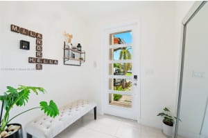 15800 NW 91st Ct, Miami Lakes, FL 33018, Sold 12/03/24