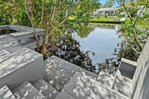 2340 NE 194th St, Miami, FL 33180, - MLS#A11676058