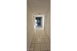 170 Lakeview Dr APT 103, Weston, FL 33326, Sold 04/15/25