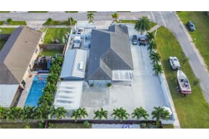 19155 SW 316th Ter, Homestead, FL 33030, Sold 12/23/24