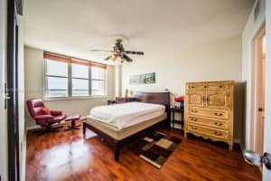 800 Claughton Island Dr APT 402, Miami, FL 33131, Sold 01/08/25