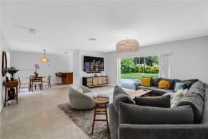 16425 SW 75th Ave, Palmetto Bay, FL 33157, Sold 12/18/24
