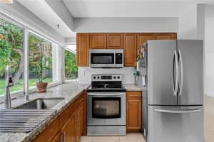 16425 SW 75th Ave, Palmetto Bay, FL 33157, Sold 12/18/24