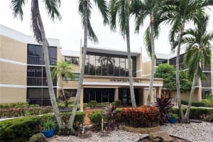 16100 Golf Club Rd APT 312, Weston, FL 33326, Sold 08/22/25