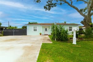 982 NE 4th Ave, Homestead, FL 33030, Sold 12/16/24