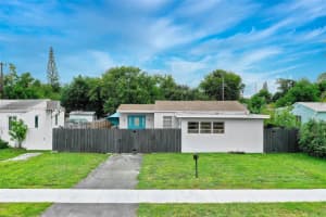 2123 Plunkett St, Hollywood, FL 33020, Sold 01/21/25