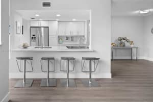 9441 SW 4th St APT 310, Miami, FL 33174, Sold 01/23/25