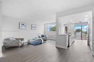 9441 SW 4th St APT 310, Miami, FL 33174, Sold 01/23/25