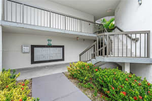 9421 Fontainebleau Blvd Apt 101-35, Miami, FL 33172, Sold 11/13/24