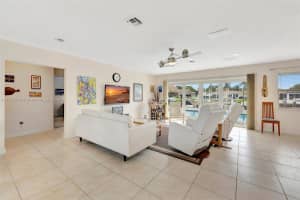 360 SE 3rd Ct, Pompano Beach, FL 33060, Sold 12/18/24