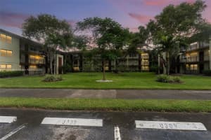 13500 SW 1st St #110u, Pembroke Pines, FL 33027, Sold 03/17/25