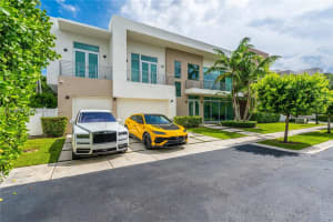 10498 NW 67th Terrace, Doral, FL 33178, Sold 12/06/24
