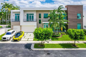 10498 NW 67th Terrace, Doral, FL 33178, Sold 12/06/24