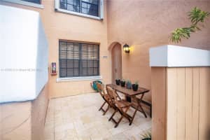 11896 NW 11th St, Pembroke Pines, FL 33026, Sold 12/09/24