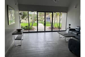 230 Lakeview Dr APT 106, Weston, FL 33326, Sold 12/30/24