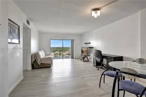 4400 Hillcrest Dr APT 808A, Hollywood, FL 33021, Sold 04/02/25