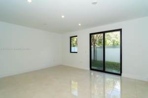 4173 S oaks Pl, Fort Lauderdale, FL 33314, Sold 07/10/25