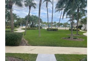 881 Ocean Dr, Key Biscayne, FL 33149, Sold 03/07/25