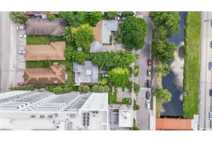 10875 Sw 7th Ter, Sweetwater