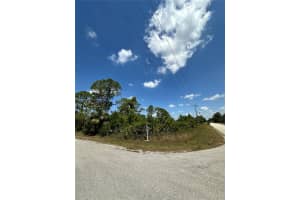 3200 36th St W Lehigh Acres, FL 33971 Sold 02/24/25