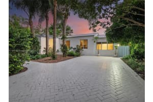 150 NW 98th St, Miami Shores, FL 33150, Sold 04/14/25
