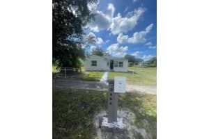 2466 NW 96th St, Miami, FL 33147, Sold 12/02/24