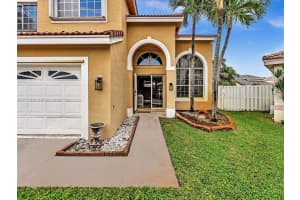 17905 SW 13th Ct, Pembroke Pines, FL 33029, Sold 01/09/25