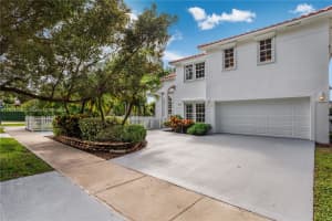 8940 SW 160th St, Palmetto Bay, FL 33157, Sold 01/17/25