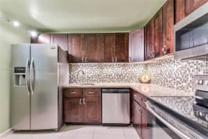 301 Racquet Club Rd APT 108, Weston, FL 33326, Sold 02/06/25