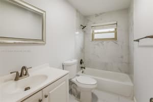 9565 NW 26th St, Sunrise, FL 33322, Sold 11/25/24