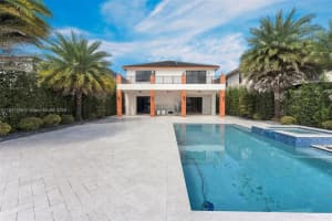 8900 NW 160th Terrace, Miami Lakes, FL 33016, Sold 07/01/25