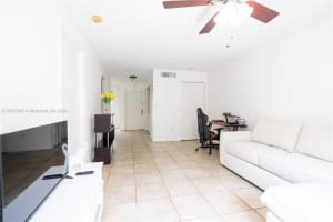 10888 NW 8th St # 5-L, Pembroke Pines, FL 33026, Sold 11/25/24