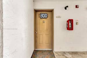 570 S Park Rd # 15-6, Hollywood, FL 33021, Sold 04/23/25