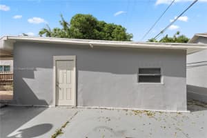 503 Avenida Hermosa, West Palm Beach, FL 33405, Sold 03/10/25