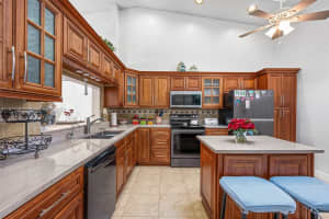3285 Inverrary Blvd W, Lauderhill, FL 33319, Sold 12/20/24