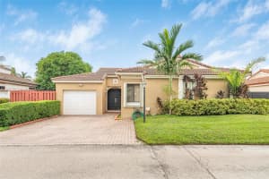 492 SW 87th Pl, Miami, FL 33174, Sold 01/27/25
