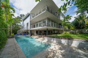 701 Fernwood Rd, Key Biscayne, FL 33149, Sold 02/12/25