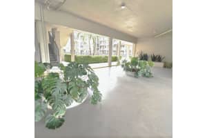 6215 W 20th Ave APT 212, Hialeah, FL 33012, Sold 01/24/25