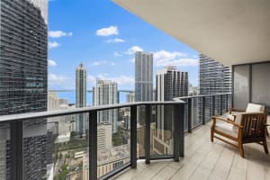 45 SW 9th St Apt 3802, Miami, FL 33130, Sold 12/13/24