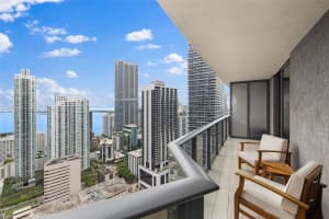 45 SW 9th St Apt 3802, Miami, FL 33130, Sold 12/13/24