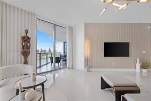 17301 Biscayne Blvd APT 2106, Aventura, FL 33160, Sold 11/25/24