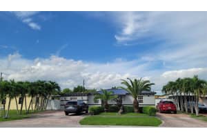 7565 SW 39th St, Miami, FL 33155, Sold 04/17/25