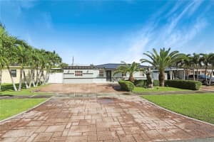 7565 SW 39th St, Miami, FL 33155, Sold 04/17/25