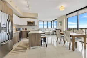 5300 Paseo Blvd #1211, Doral, FL 33166, Sold 01/06/25