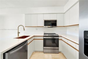 3600 Mystic Pointe Dr APT 1515, Aventura, FL 33180, Sold 02/07/25