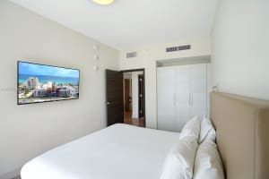 MLS# A11677995, Hollywood, Florida 33019