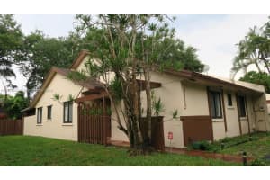 9660 NW 15th Ct, Pembroke Pines, FL 33024, Sold 02/03/25