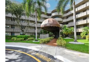 900 Colony Point Cir APT 401, Pembroke Pines, FL 33026, Sold 02/18/25
