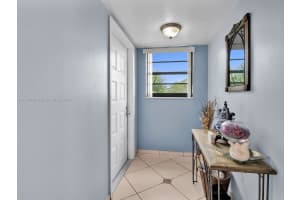 900 Colony Point Cir APT 401, Pembroke Pines, FL 33026, Sold 02/18/25
