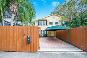 3211 Matilda St A, Miami, FL 33133, Sold 01/03/25